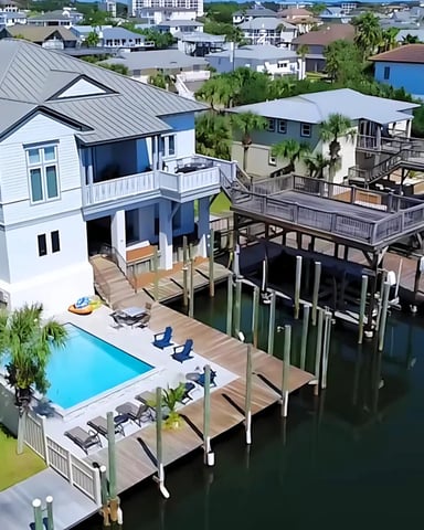 Sandy Feet Retreat gulf-front vacation home in Destin