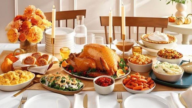Thanksgiving in Destin: White Sand, Coastal Feasts, and Home Comforts